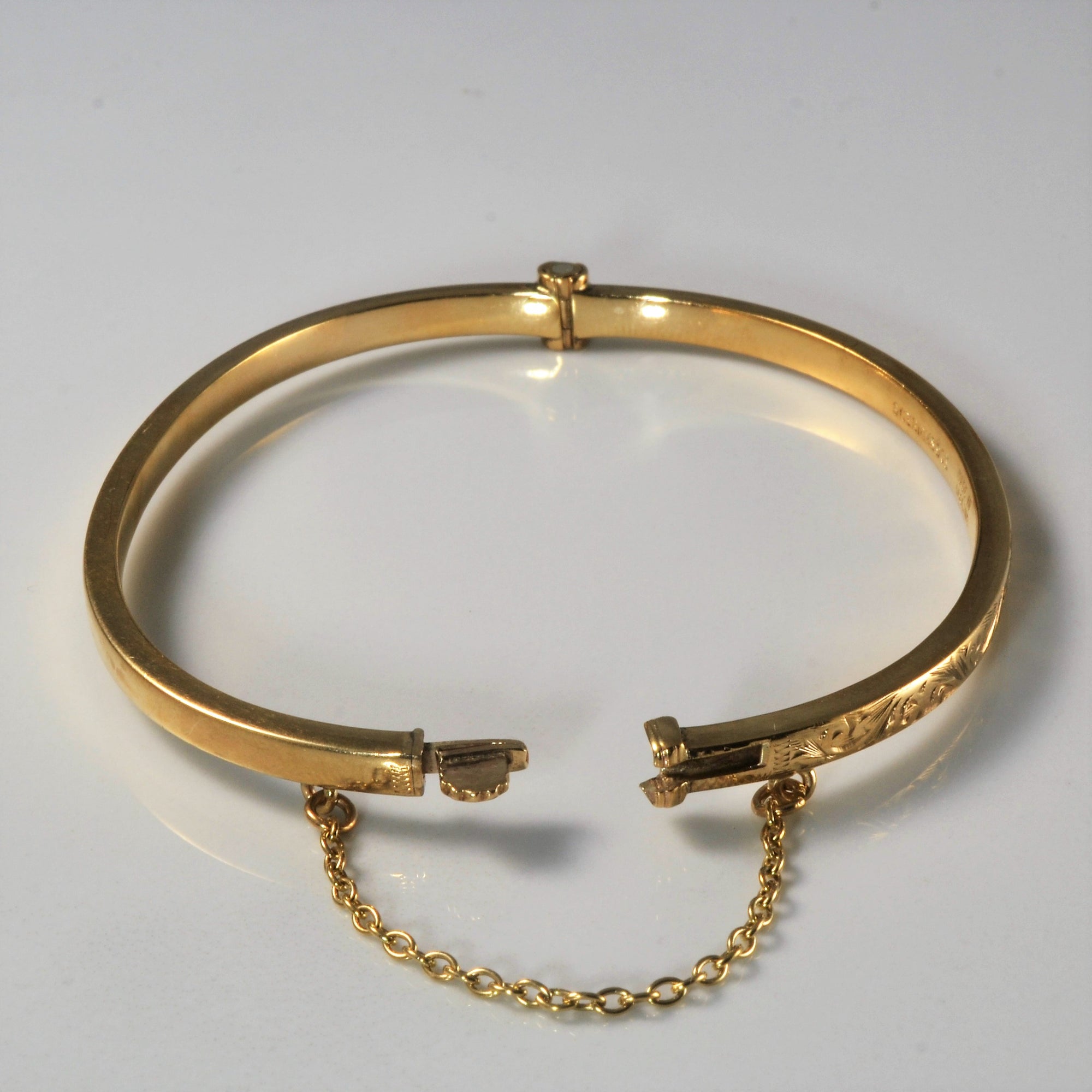 'Birks' Retro Ornate Gold Bangle | 8