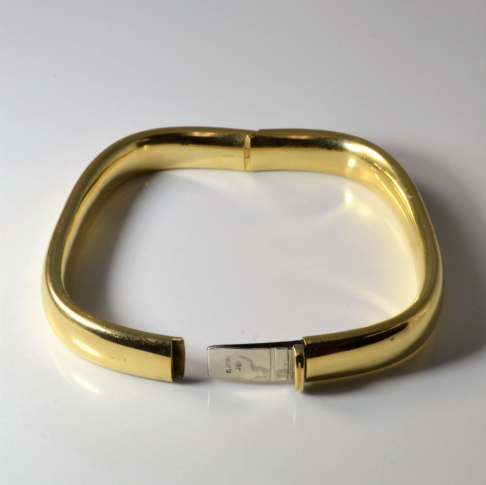 'Birks' Yellow Gold Plain Bangle | 7.5