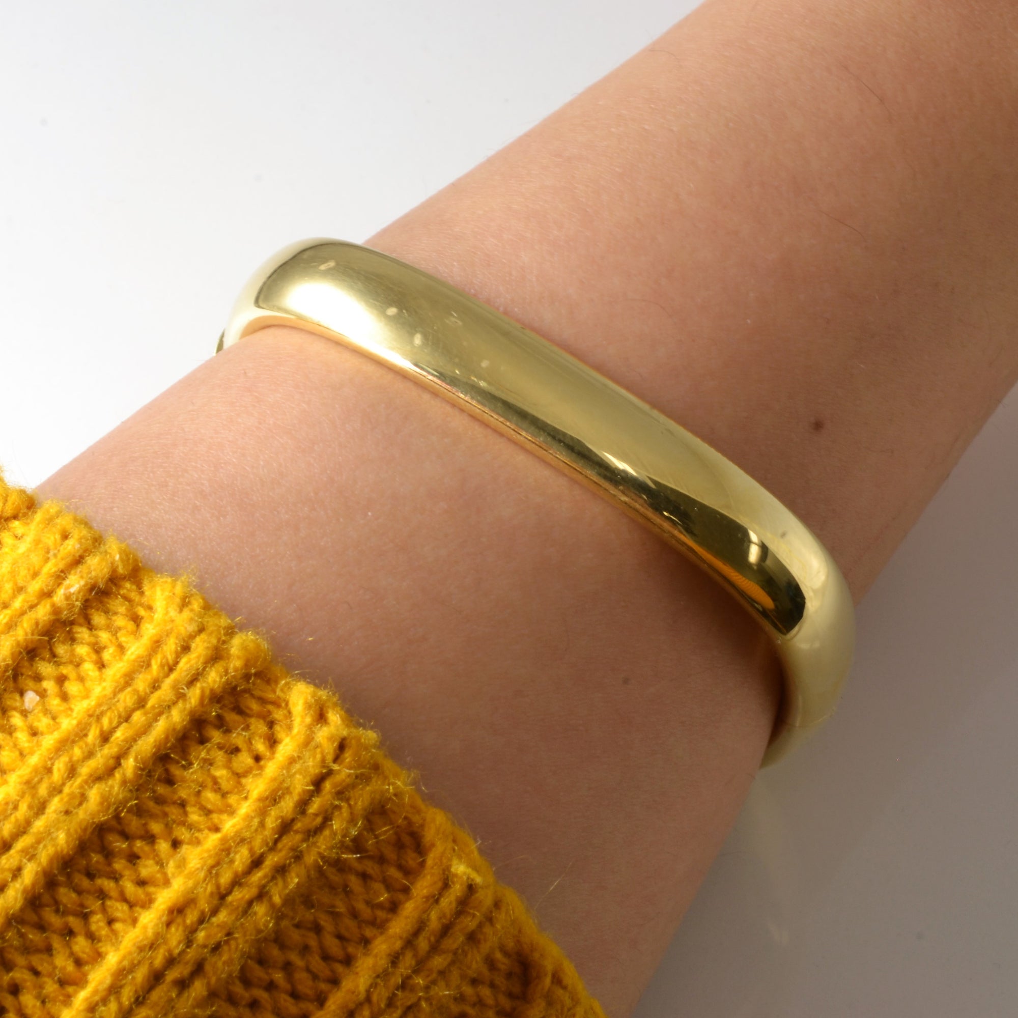 'Birks' Yellow Gold Plain Bangle | 7.5