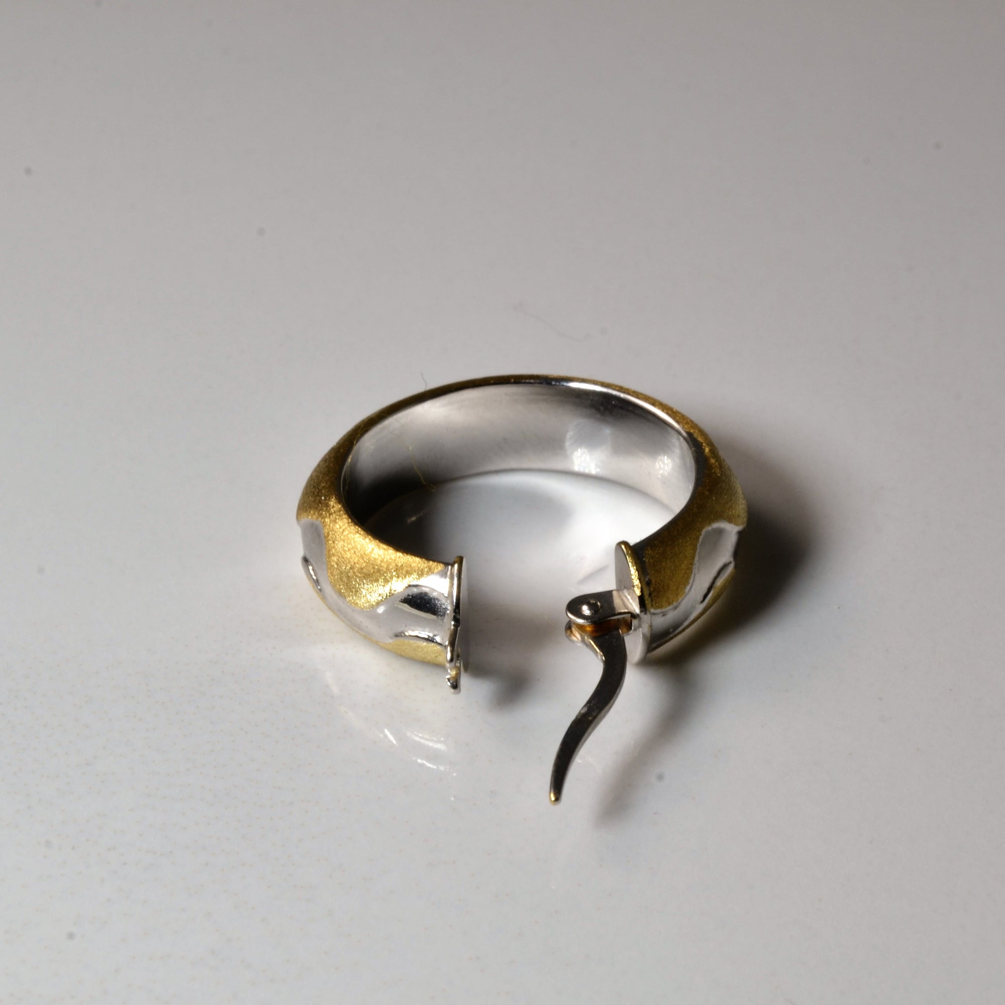 Swirl Patterned Two Tone Hoops |