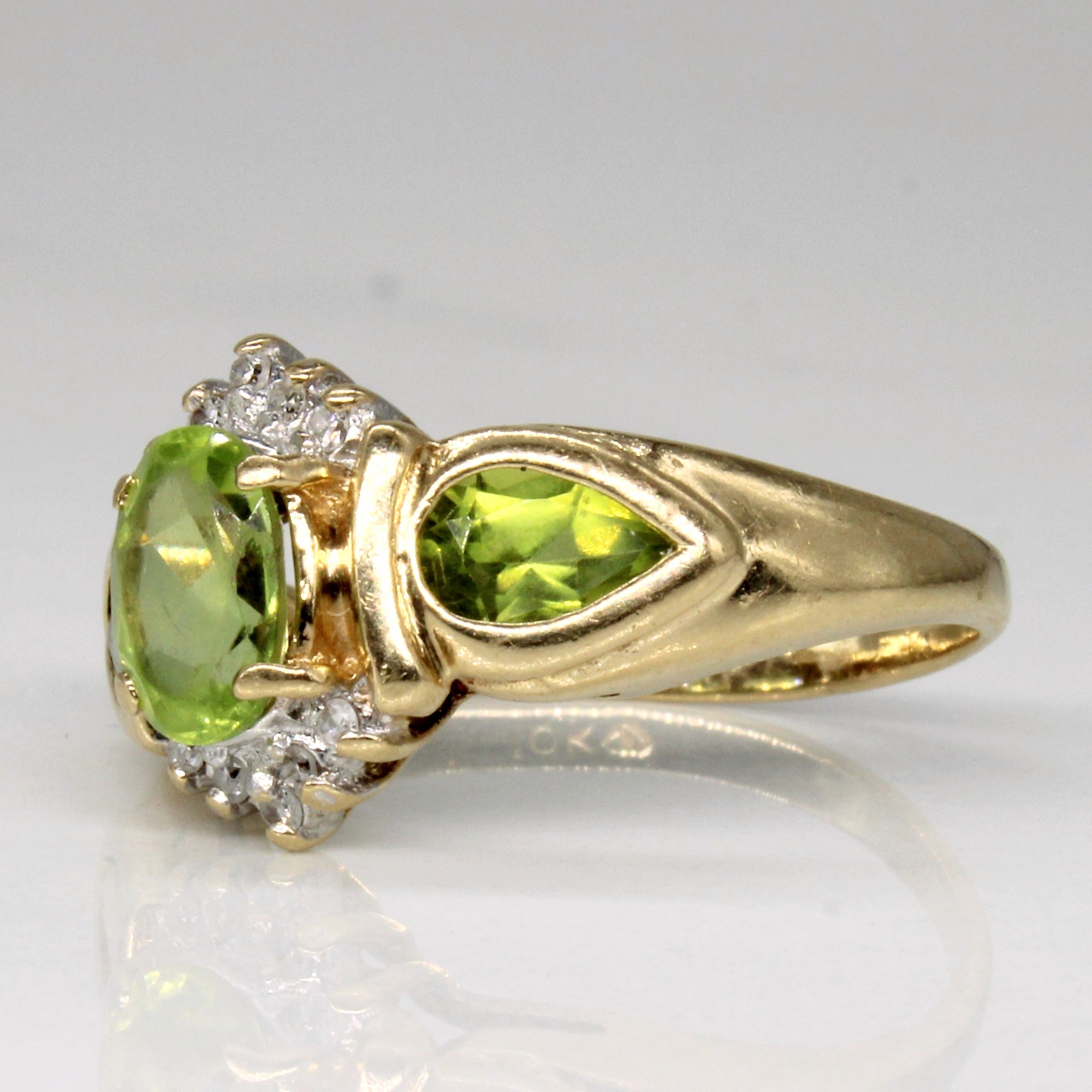 Peridot & Diamond Cocktail Ring | 1.45ctw, 0.05ctw | SZ 5.75 |