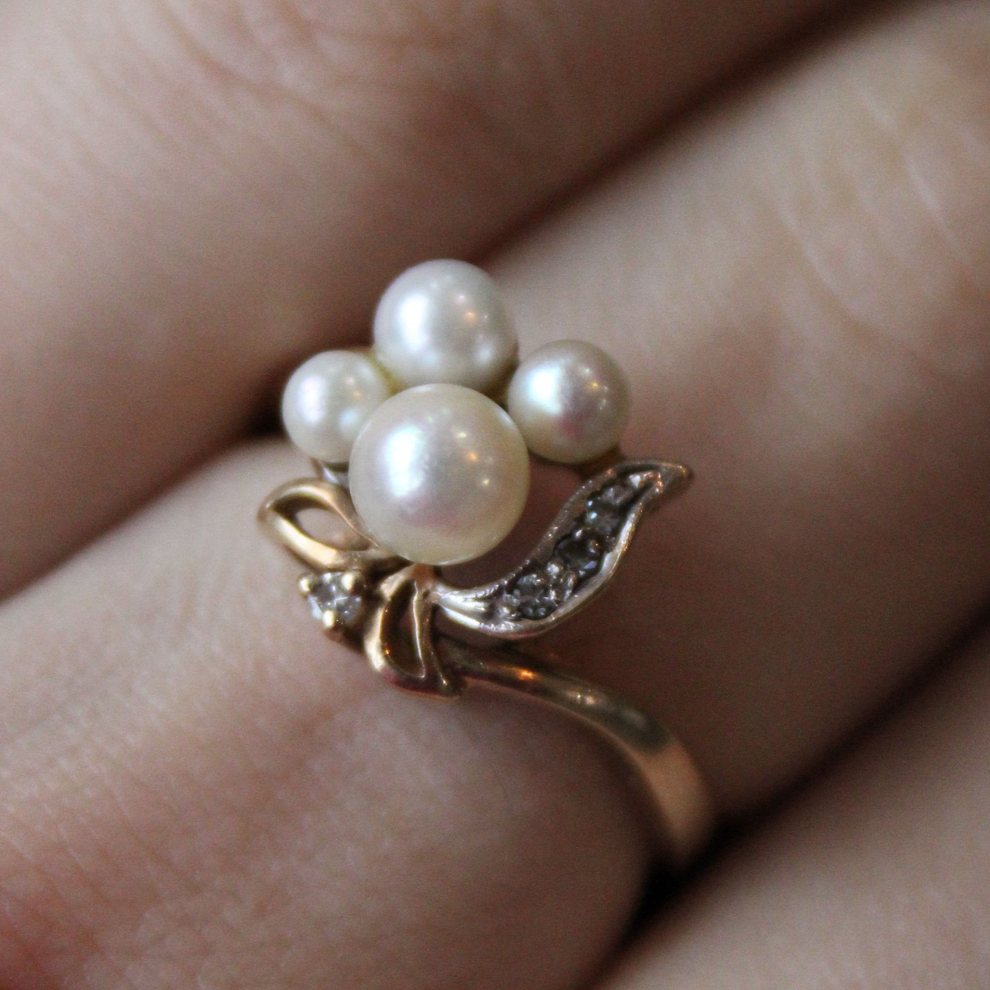 Pearl & Diamond Cluster Ring | 0.04ctw | SZ 8.75 |