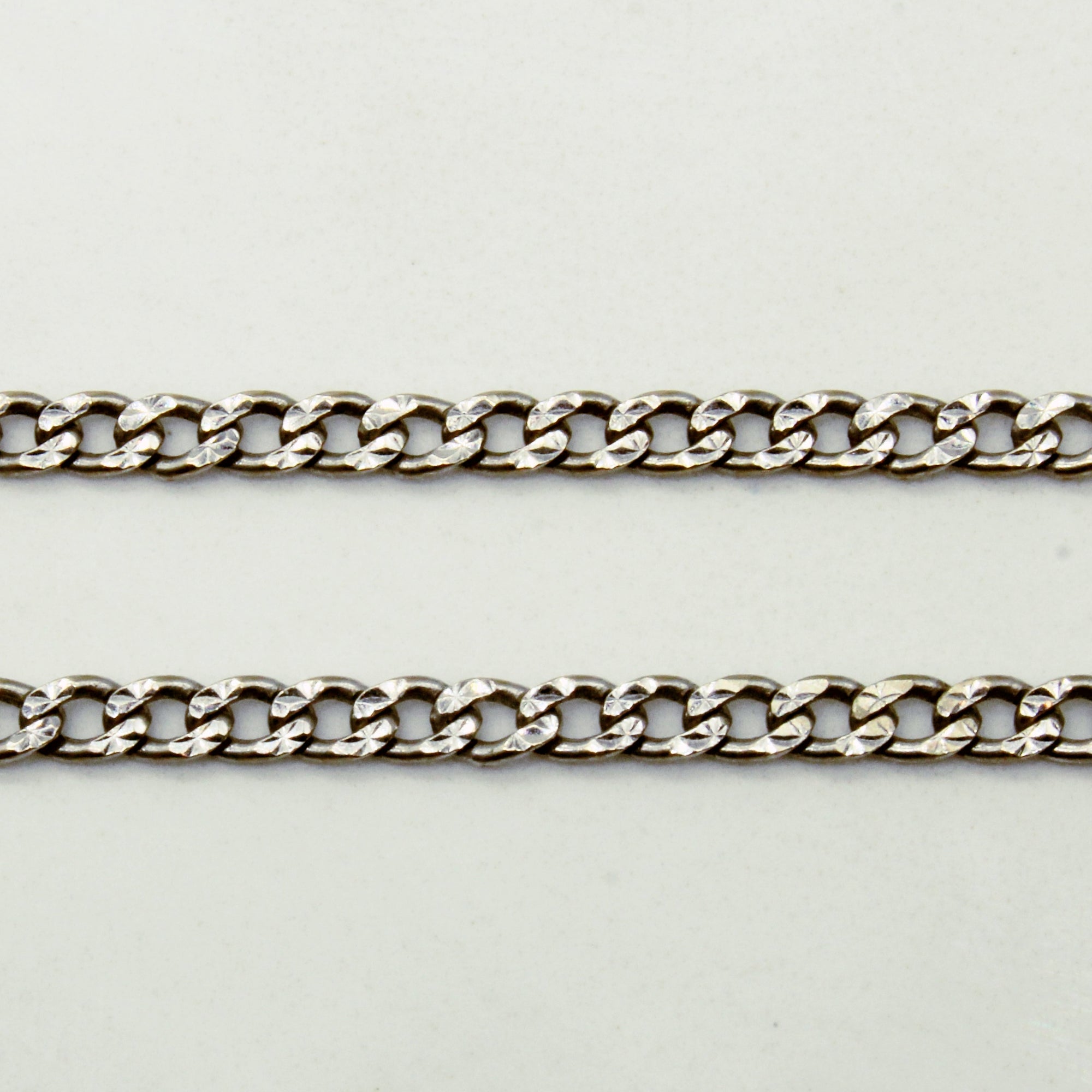 10k White Gold Cuban Link Chain | 18
