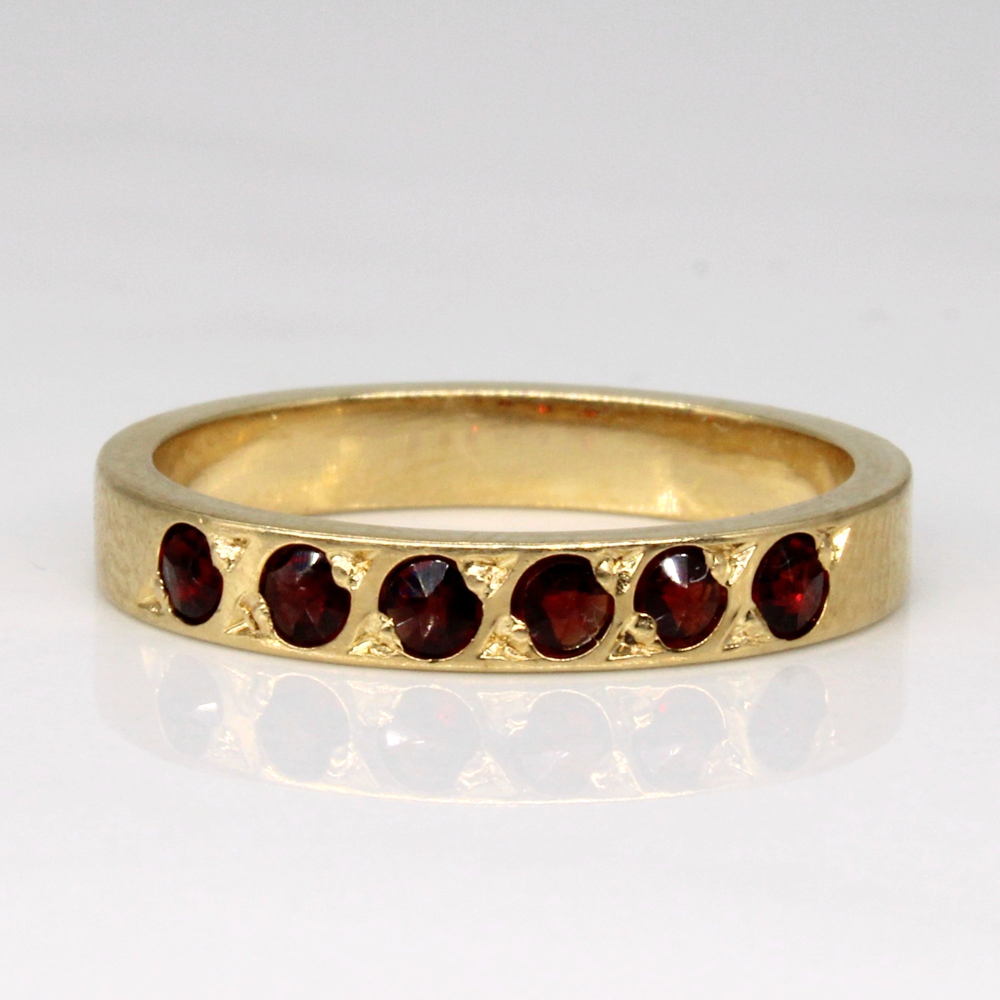 Garnet Flush Set Ring | 0.21ctw | SZ 6.25 |