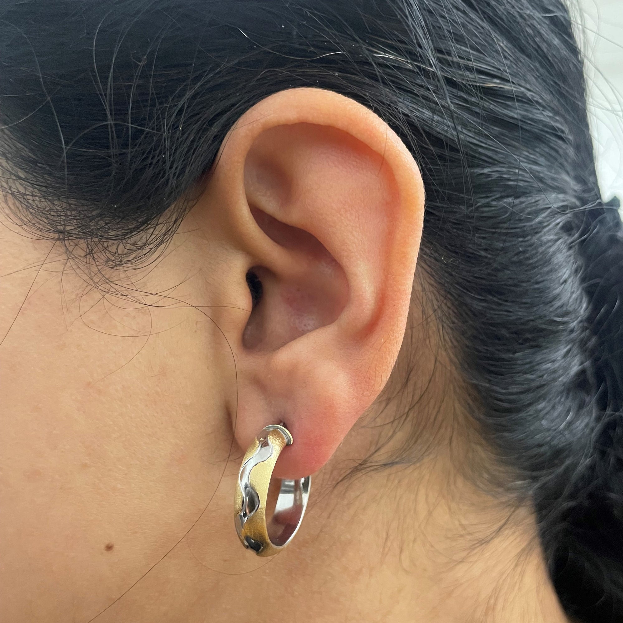 Swirl Patterned Two Tone Hoops |