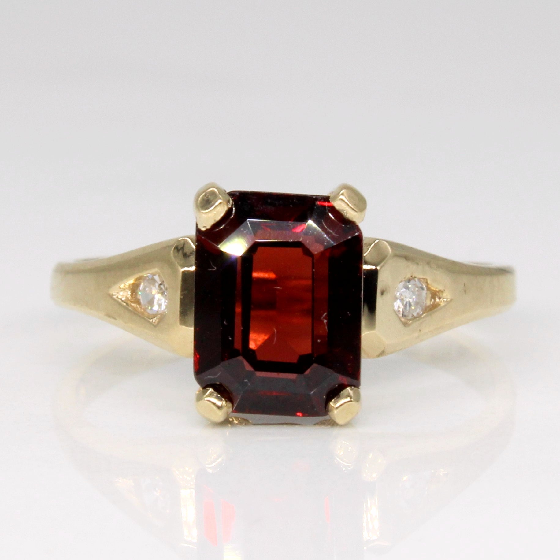 Tapered Garnet & Diamond  Ring | 2.12ct, 0.03ctw | SZ 6.25 |