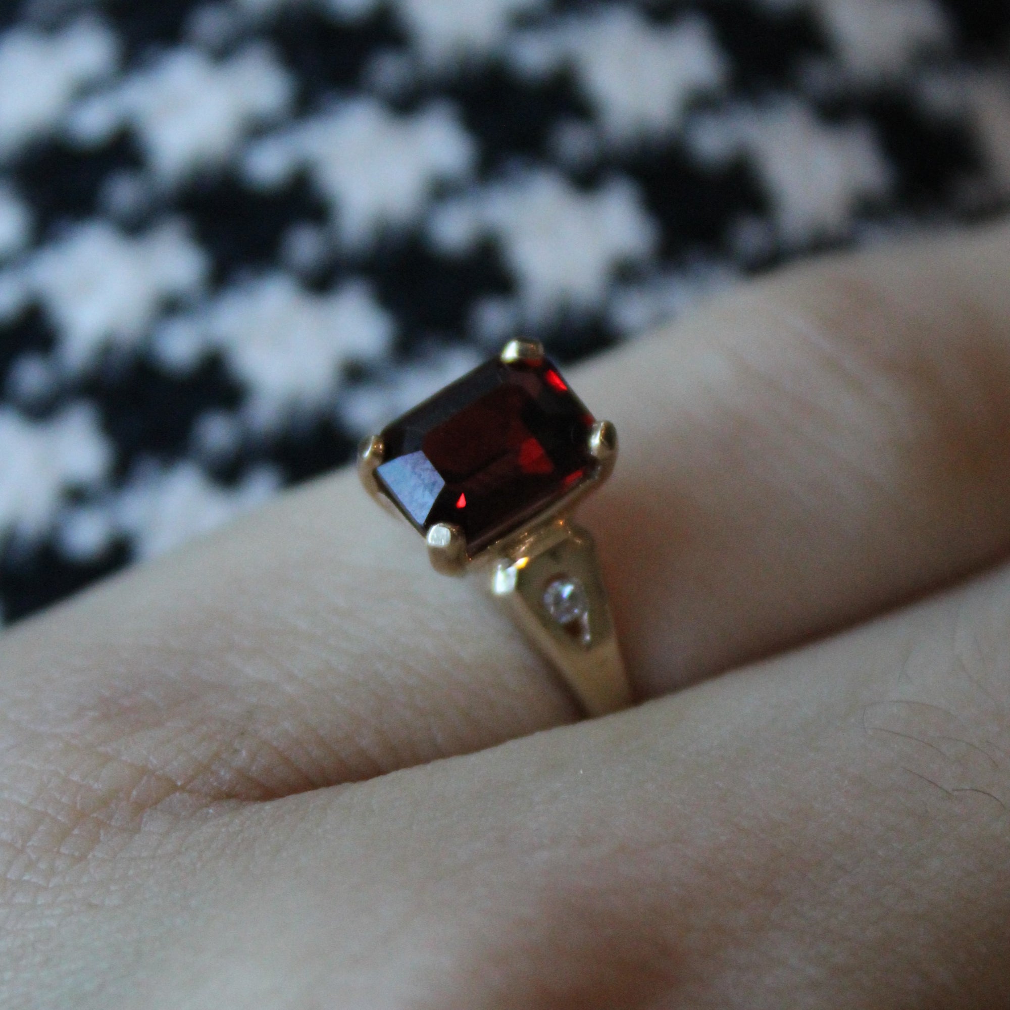 Tapered Garnet & Diamond  Ring | 2.12ct, 0.03ctw | SZ 6.25 |