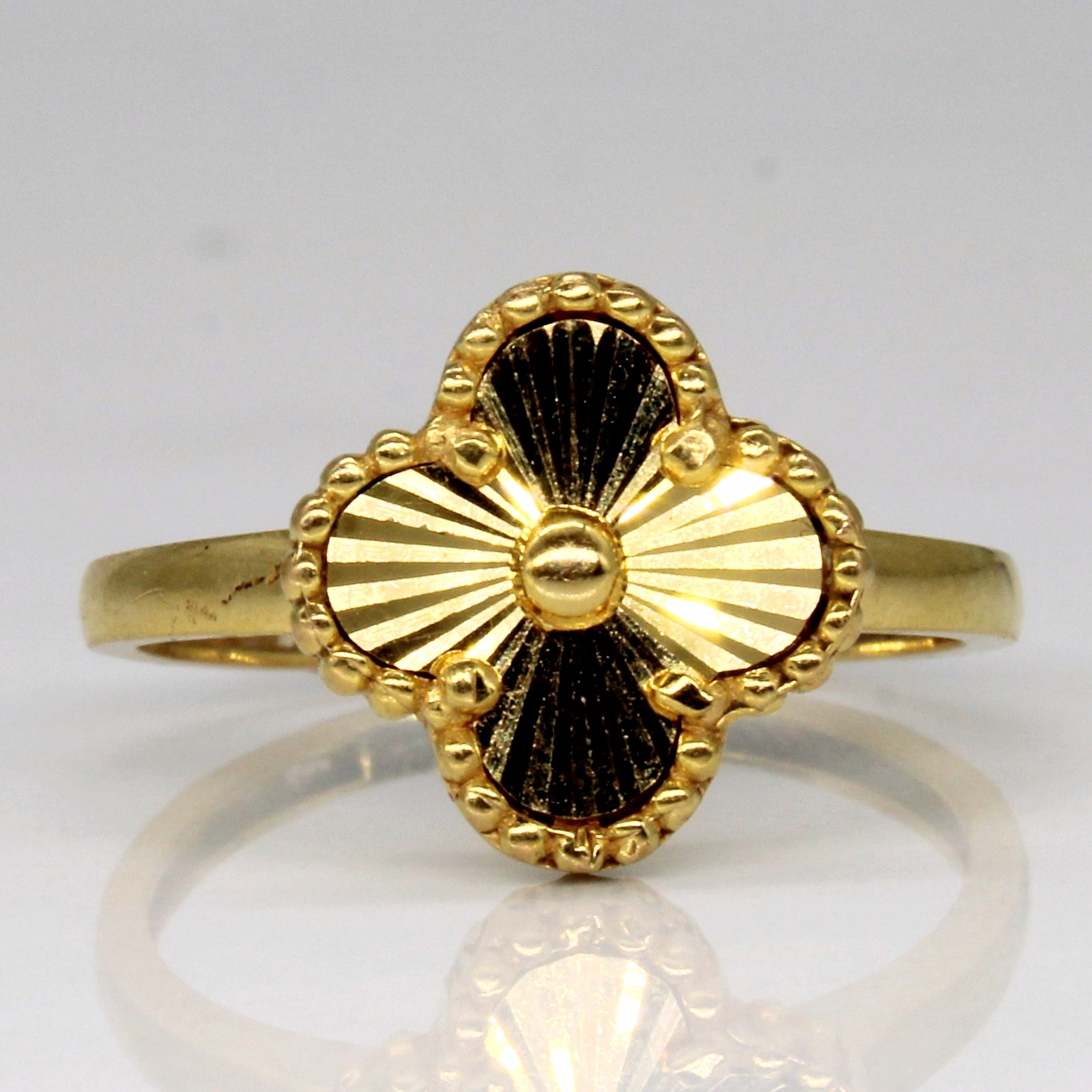 Yellow Gold Flower Ring | SZ 7.75 |